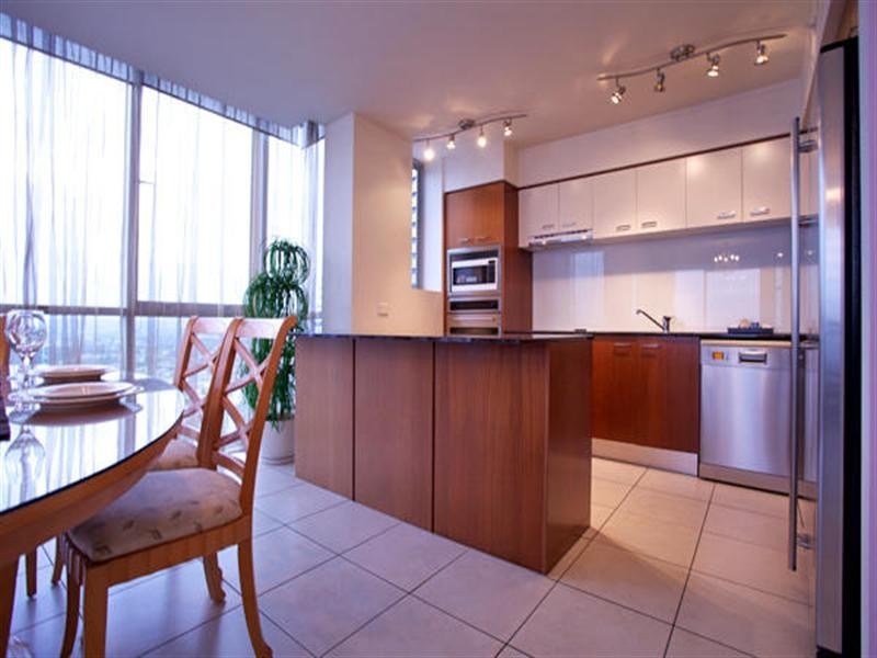 23 Ferny Avenue, Surfers Paradise QLD 4217