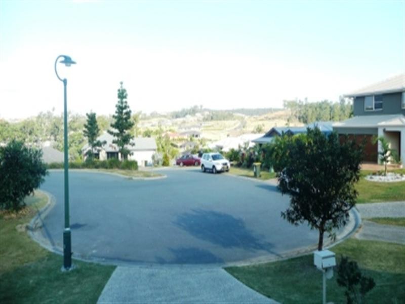 21 Whitely Circuit, Maudsland QLD 4210