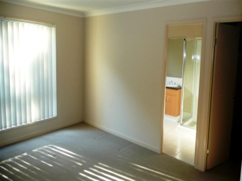 21 Whitely Circuit, Maudsland QLD 4210