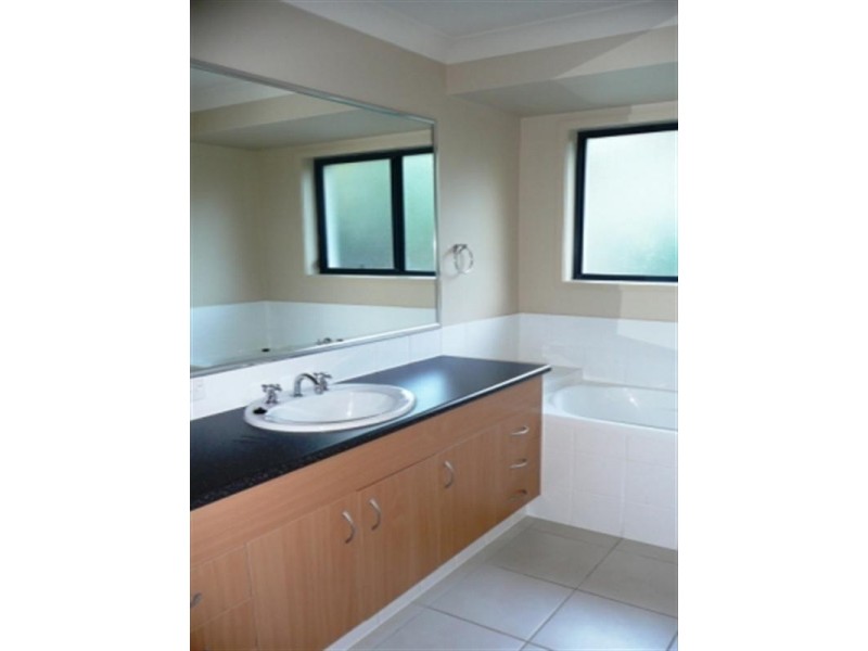 21 Whitely Circuit, Maudsland QLD 4210