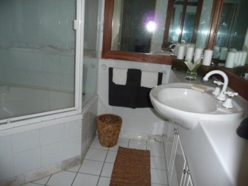 11-4 Northcliffe Terrace, Surfers Paradise QLD 4217