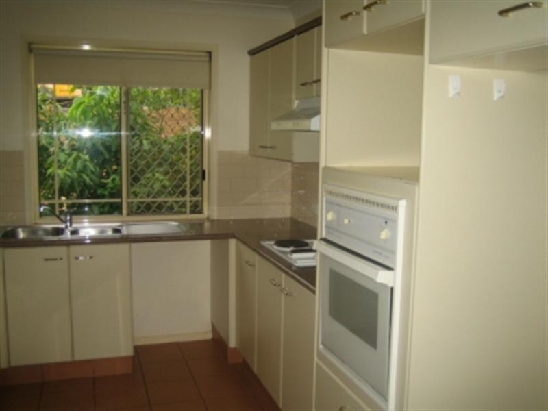 6a Centennial Place, Southport QLD 4215