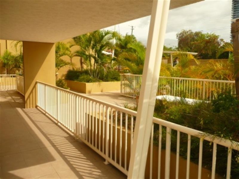 4/66 Queen Street, Southport QLD 4215