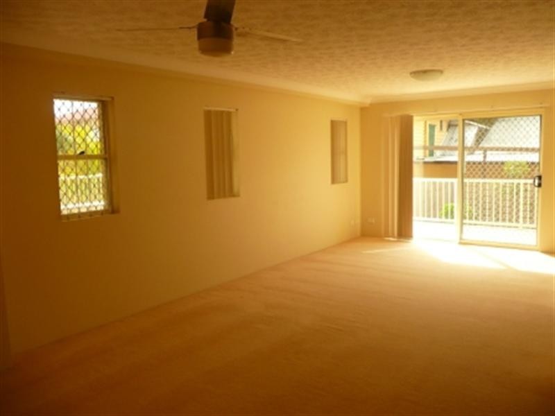 4/66 Queen Street, Southport QLD 4215