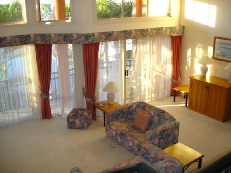 73 John Lund Drive, Hope Island QLD 4212