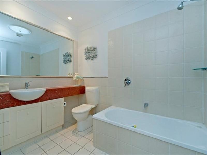 Hope Island QLD 4212