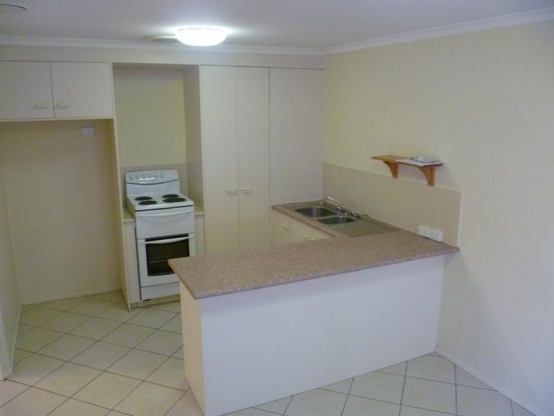 2/80 River Oak Drive, Helensvale QLD 4212