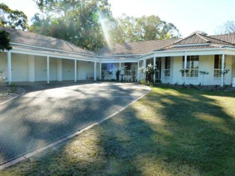 6 Nymboida Court, Helensvale QLD 4212