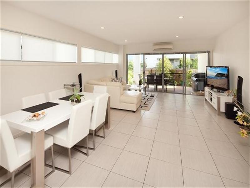 1 & 2 29 Cawthray Street, Biggera Waters QLD 4216