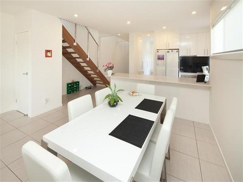 1 & 2 29 Cawthray Street, Biggera Waters QLD 4216