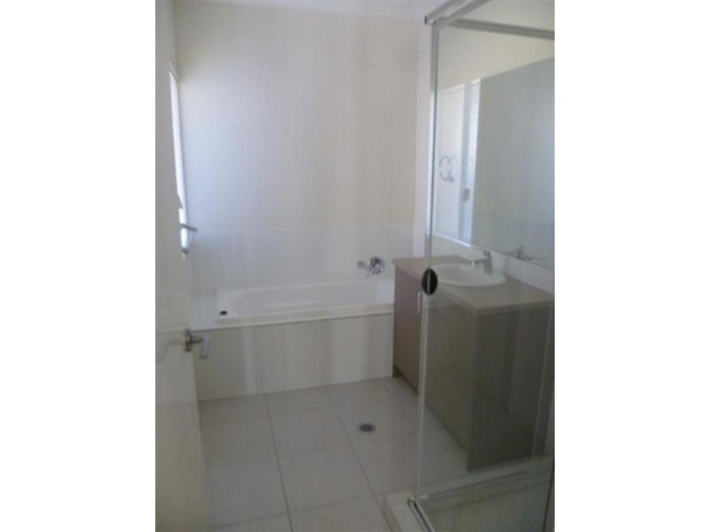 14 Arnaldo Avenue, Augustine Heights QLD 4300