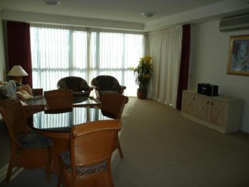 809-3400 Surfers Paradise Boulevard, Surfers Paradise QLD 4217