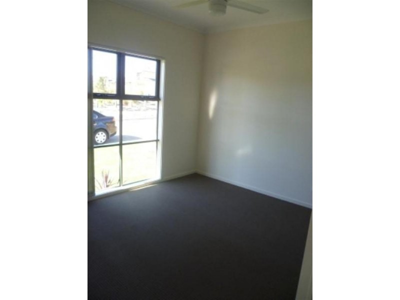 4 Erbin Lane, Augustine Heights QLD 4300