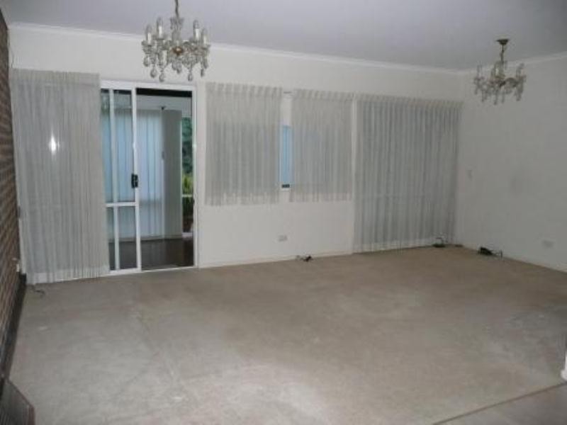 3-26 Vespa Crescent, Bundall QLD 4217