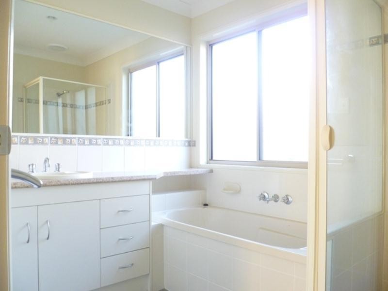 30 Jonquil Street, Ormeau QLD 4208