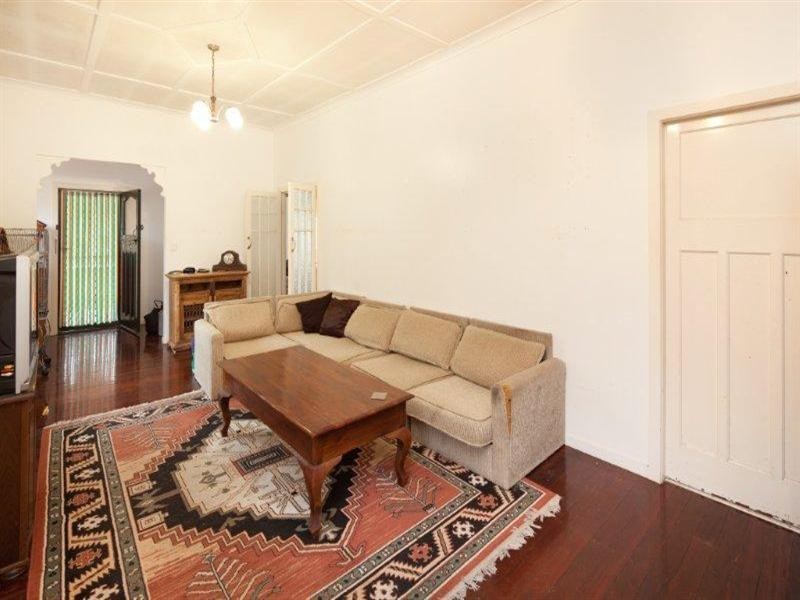 42 Hughes Avenue, 36 Peak Avenue, 38 Peak Avenue, Main Beach QLD 4217