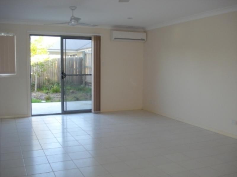 3/11 Pearl Street, Coomera QLD 4209