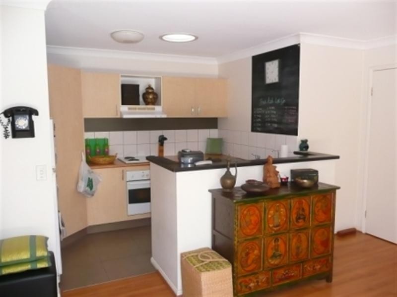 1/12 Judith Avenue, Southport QLD 4215