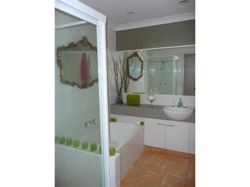 1/12 Judith Avenue, Southport QLD 4215