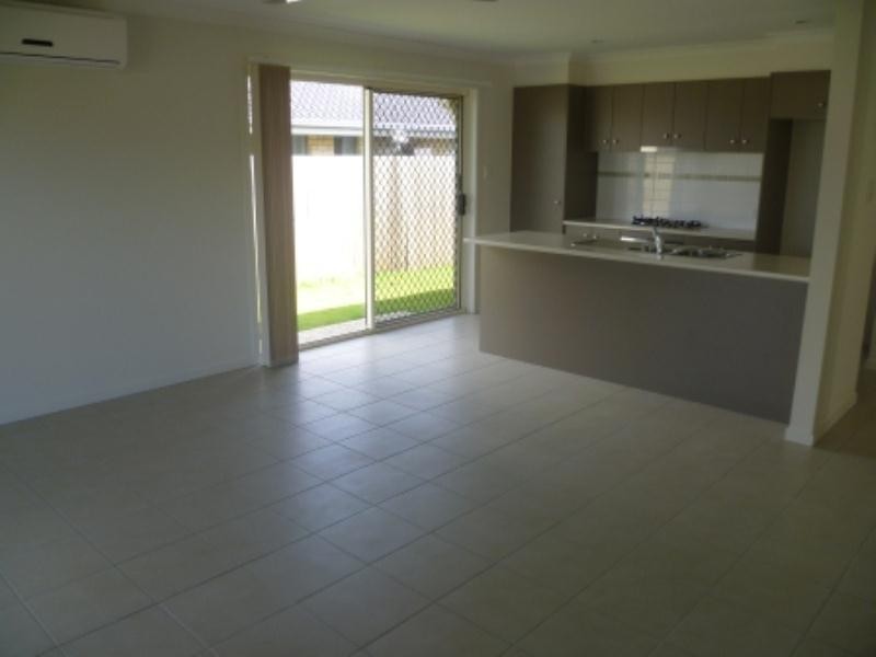 1 Ballow Crescent, Redbank Plains QLD 4301