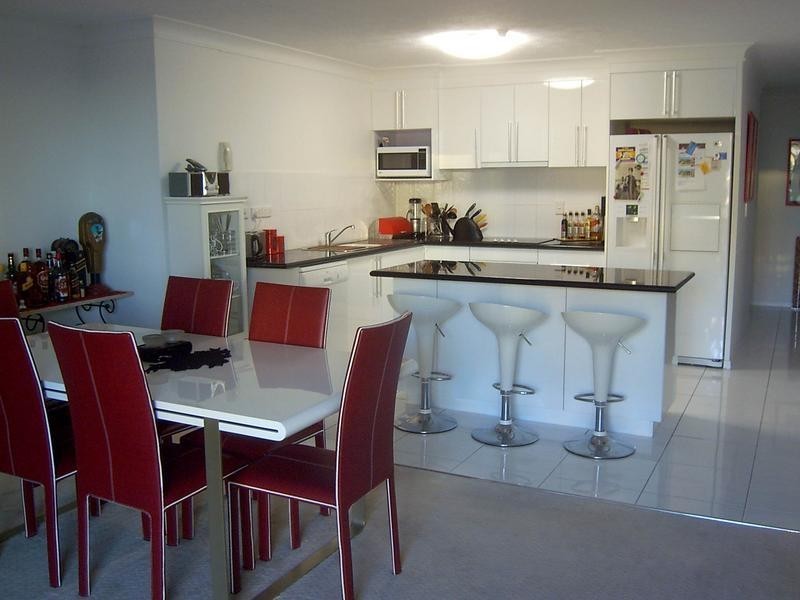 50 Old Burleigh Road, Surfers Paradise QLD 4217