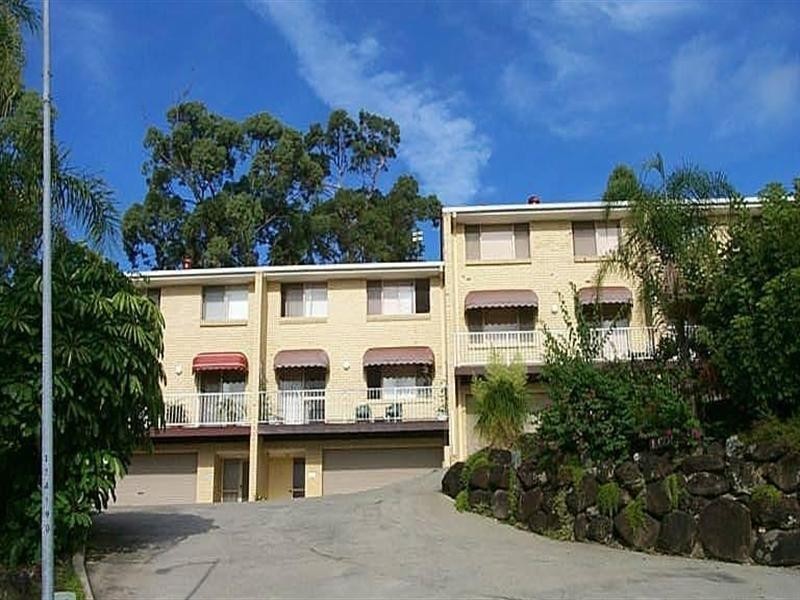 16 Daisy Street, Elanora QLD 4221