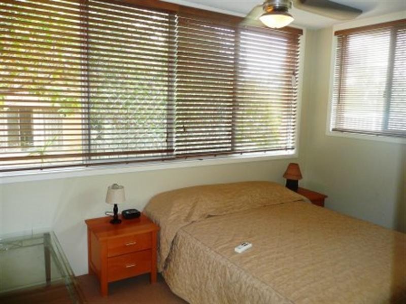 4-3 Pacific Street, Main Beach QLD 4217