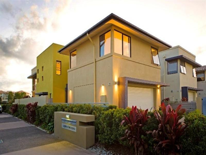 Hope Island QLD 4212