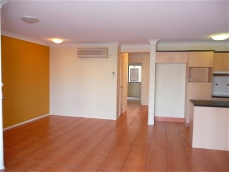 4-5 Railway Street, Southport QLD 4215