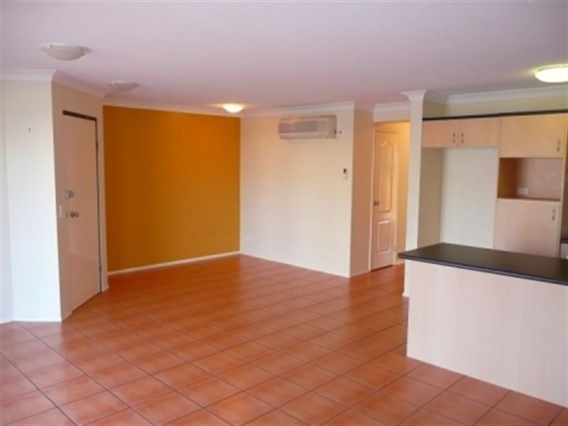 4-5 Railway Street, Southport QLD 4215