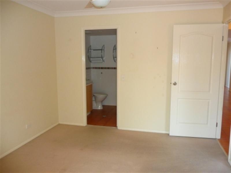 4-5 Railway Street, Southport QLD 4215