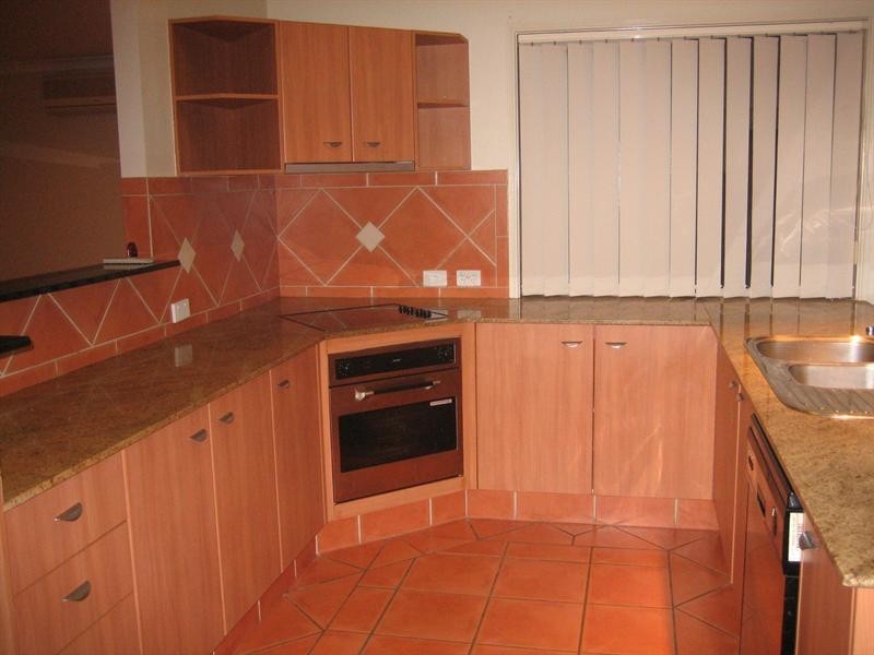 66 Woodyviews Way, Robina QLD 4226