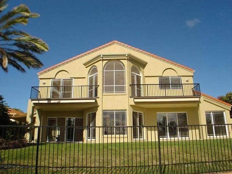 Hope Island QLD 4212