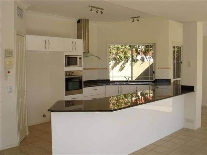 Hope Island QLD 4212