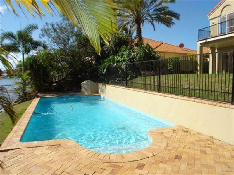 Hope Island QLD 4212