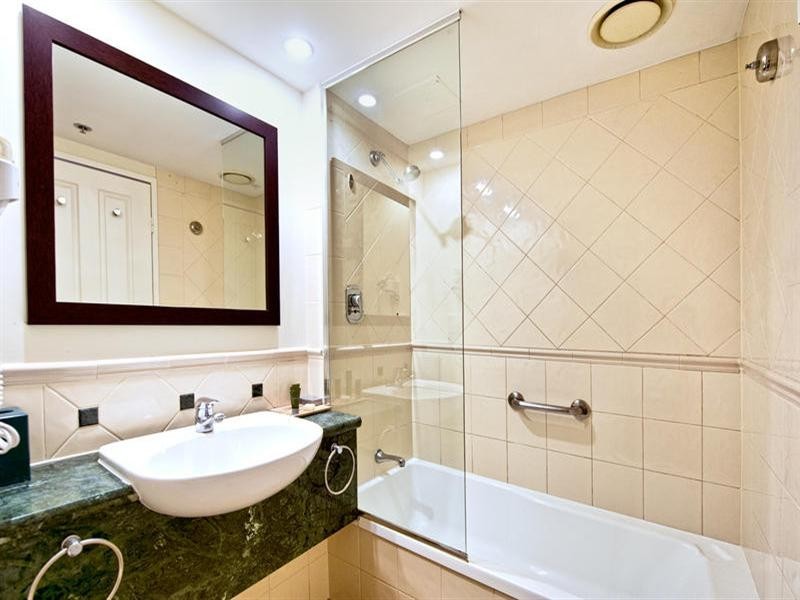 25 Laycock Street – Legends Gold Coast, Surfers Paradise QLD 4217