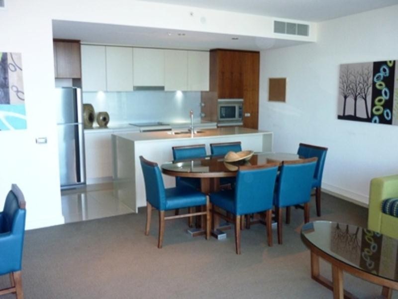 402-3018 Surfers Paradise Boulevard, Surfers Paradise QLD 4217