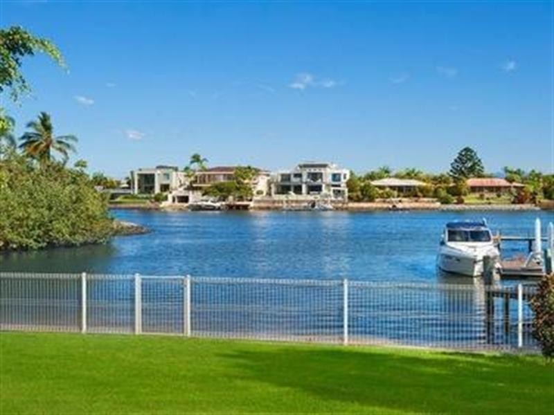 Isle Of Capri QLD 4217