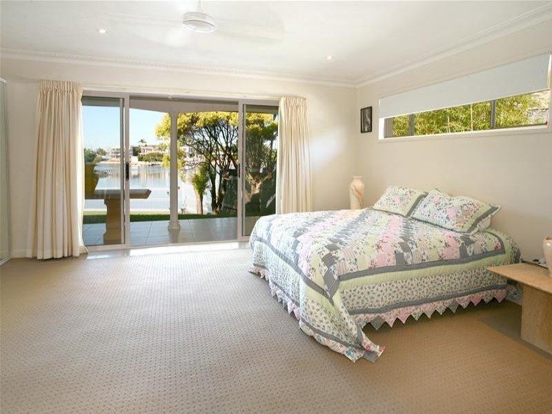 Isle Of Capri QLD 4217