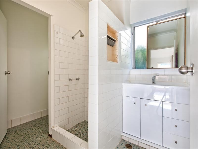 19 Sunset Boulevard, Surfers Paradise QLD 4217