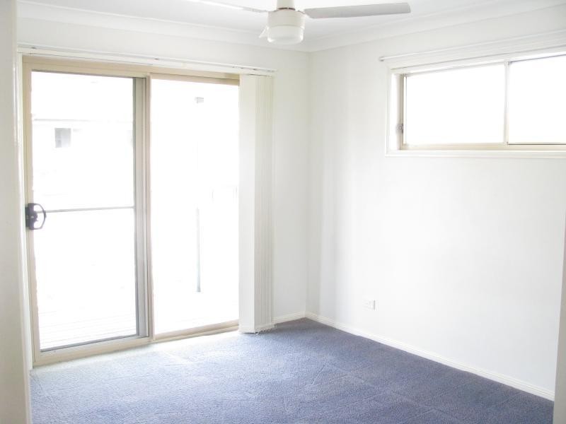 83/31 Archipelago Street, Pacific Pines QLD 4211