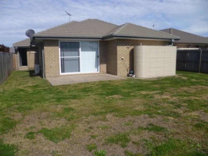 7 Scott Way, Redbank Plains QLD 4301