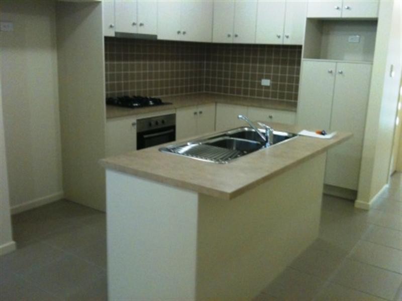 2-1/19 Peppertree Drive, Holmview QLD 4207