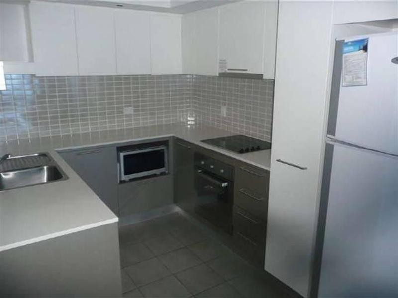 18 Enderley Avenue, Surfers Paradise QLD 4217