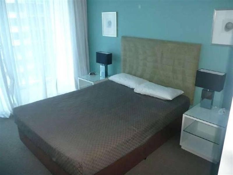 18 Enderley Avenue, Surfers Paradise QLD 4217