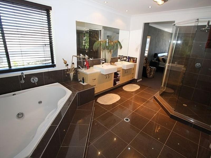 17 River Links Boulevard, Helensvale QLD 4212