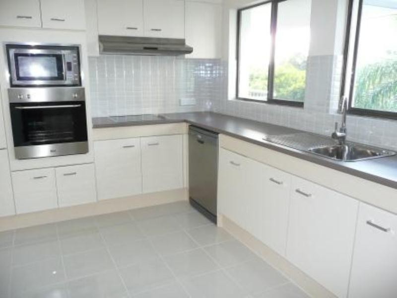 22-22 Woodroffe Avenue, Main Beach QLD 4217