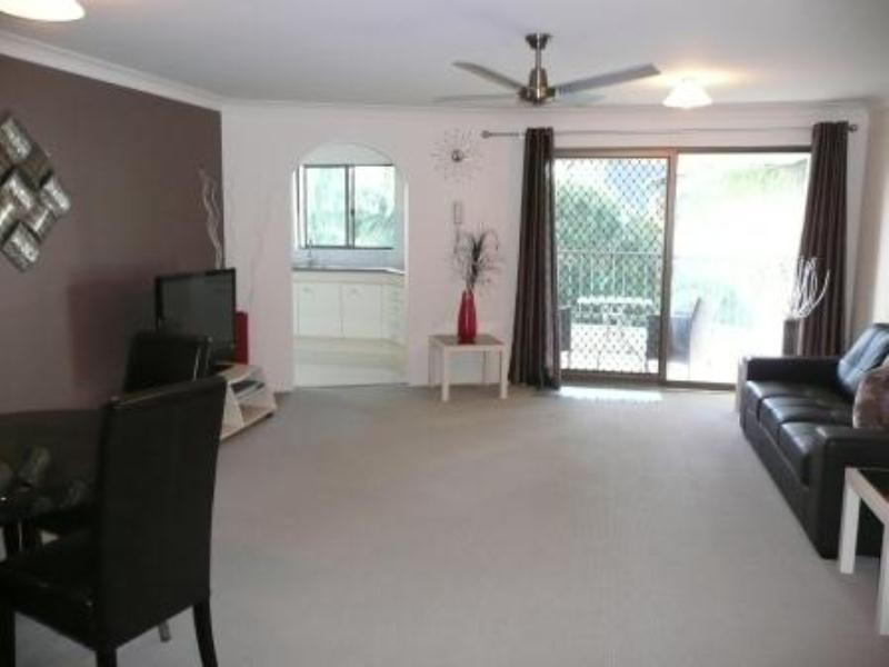 22-22 Woodroffe Avenue, Main Beach QLD 4217