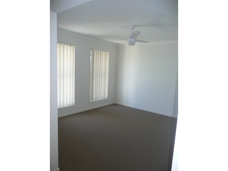 20 Bickle Place, North Booval QLD 4304