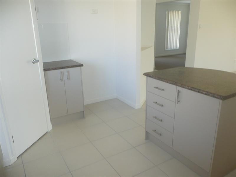 20 Bickle Place, North Booval QLD 4304